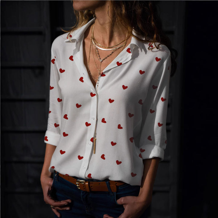 Damen Bluse mit romantischem Lippenmotiv und eleganter Schnittführung Drune