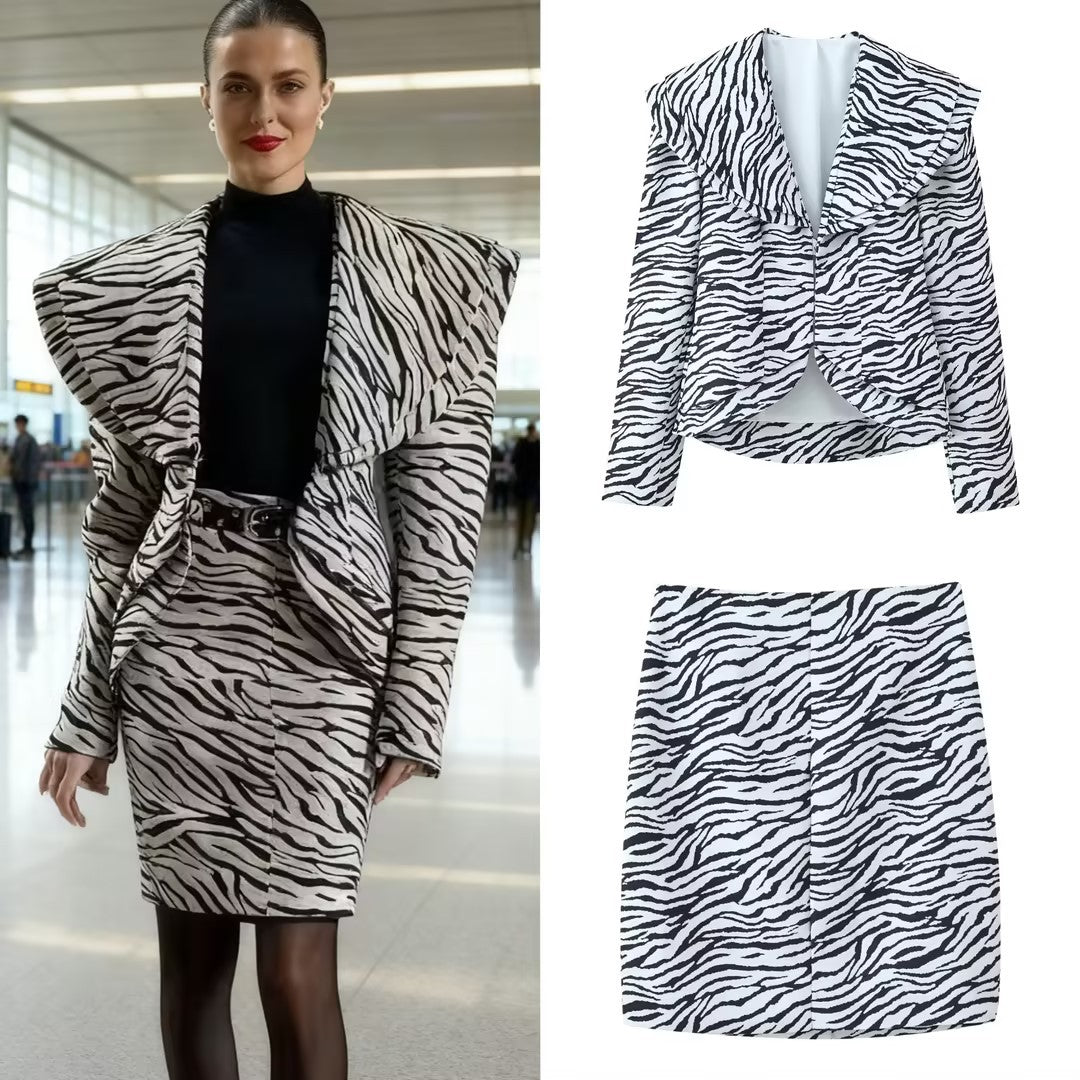 Damen Kurzblazer mit übergroßem Schalkragen und Zebra-Print Drune