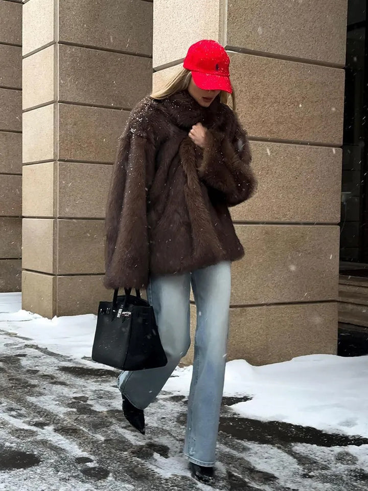 Damen Kurz geschnittener Faux‑Fur‑Mantel mit Boxy‑Silhouette und Stehkragen Drune
