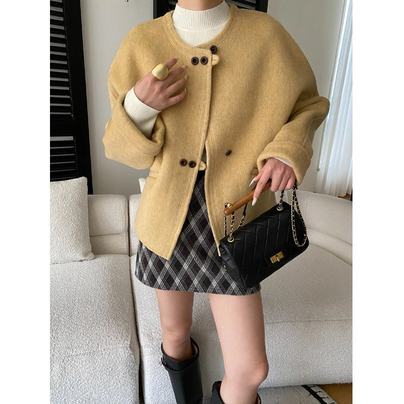Damen kuschelige Oversized-Jacke aus hochwertigem Wollmix mit Knopfdetails Drune