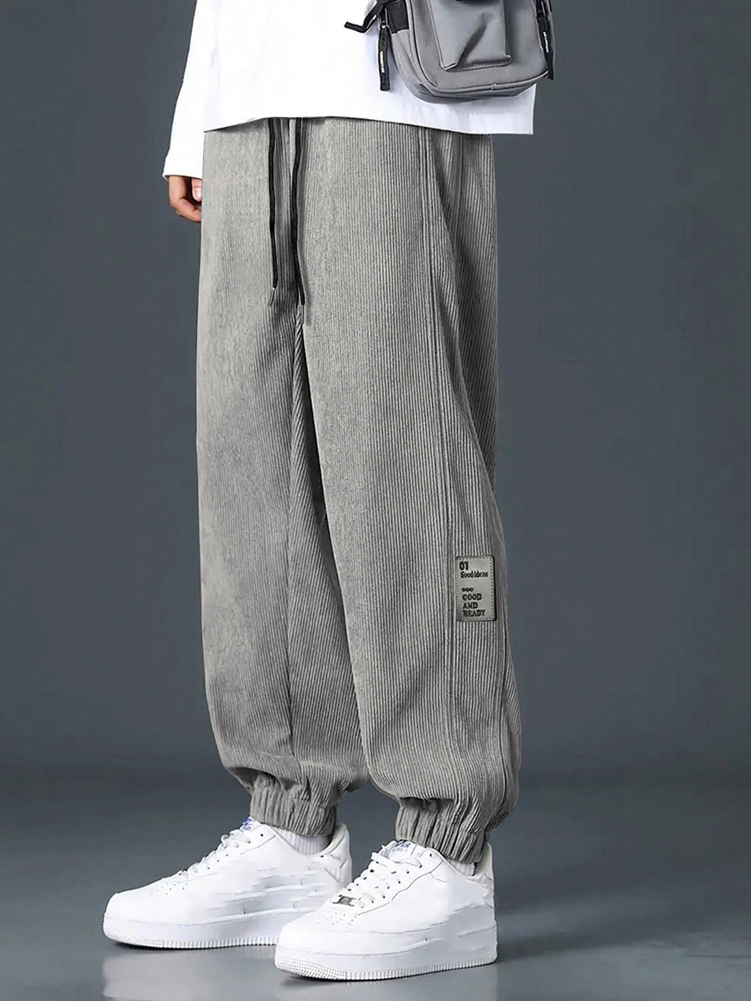 Herren nan Relax-Freizeithose aus feiner Breitkordstruktur mit Tunnelzug und elastischen Knöchelabschlüssen Drune