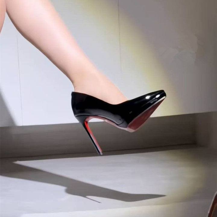Damen Elegante spitz zulaufende Lackoptik‑Pumps mit extrahohem Stiletto und geformter Absatzkontur Drune