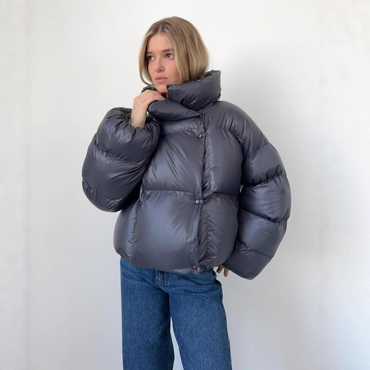 Damen extravagante Oversize Steppdaunenjacke mit extravoluminöser Kapuze Drune