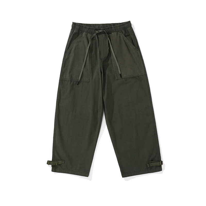 Herren weite Cropped Cargo‑Hose mit elastischem Tunnelzugbund, aufgesetzten Taschen und verstellbaren Knöchelriemen Drune