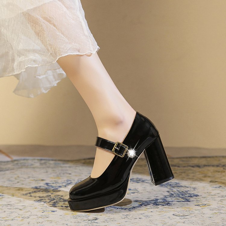Damen elegante Mary Jane Pumps mit blockiertem Absatz und glänzendem Detail Drune