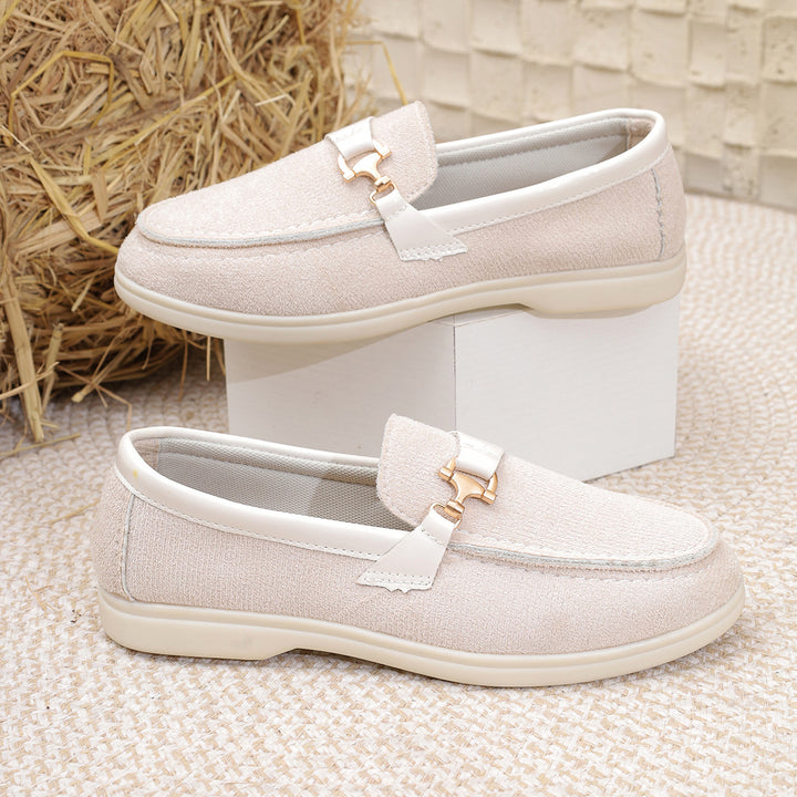 Damen elegante Veloursleder-Slipper mit dekorativer Metall-Hardware und flexibler Leichtlaufsohle Drune
