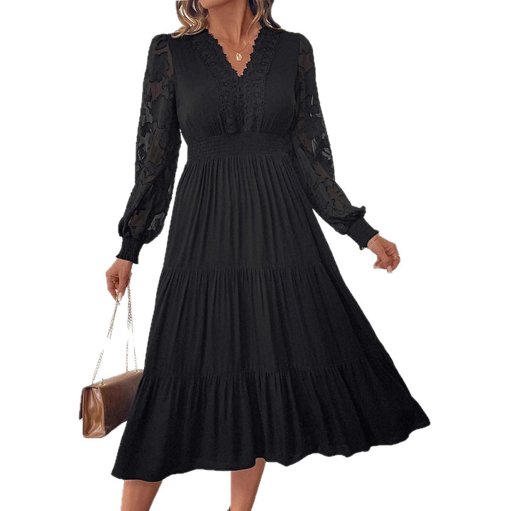 Damen Elegantes Maxikleid mit Spitzendetails Drune