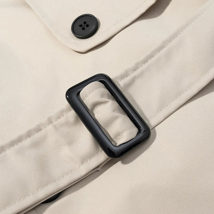 Damen nan kurze Trenchjacke mit Stehkragen, Schulterklappen und Taillengürtel Drune
