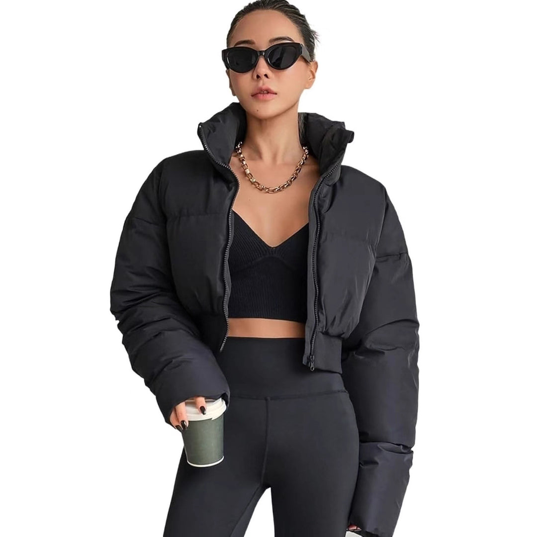 Damen nan kurz geschnittene Steppjacke mit hohem Stehkragen, Kordelzugsaum und breitem Rippenbund Drune