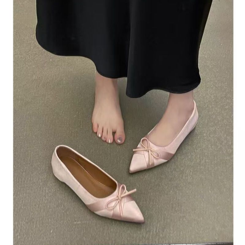 Damen Spitz zulaufende Satin-Ballerinas mit Schleifen-Detail und gepolstertem Komfortfußbett Drune