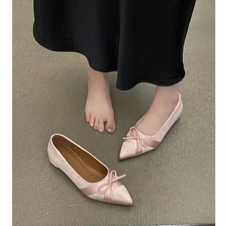 Damen Spitz zulaufende Satin-Ballerinas mit Schleifen-Detail und gepolstertem Komfortfußbett Drune