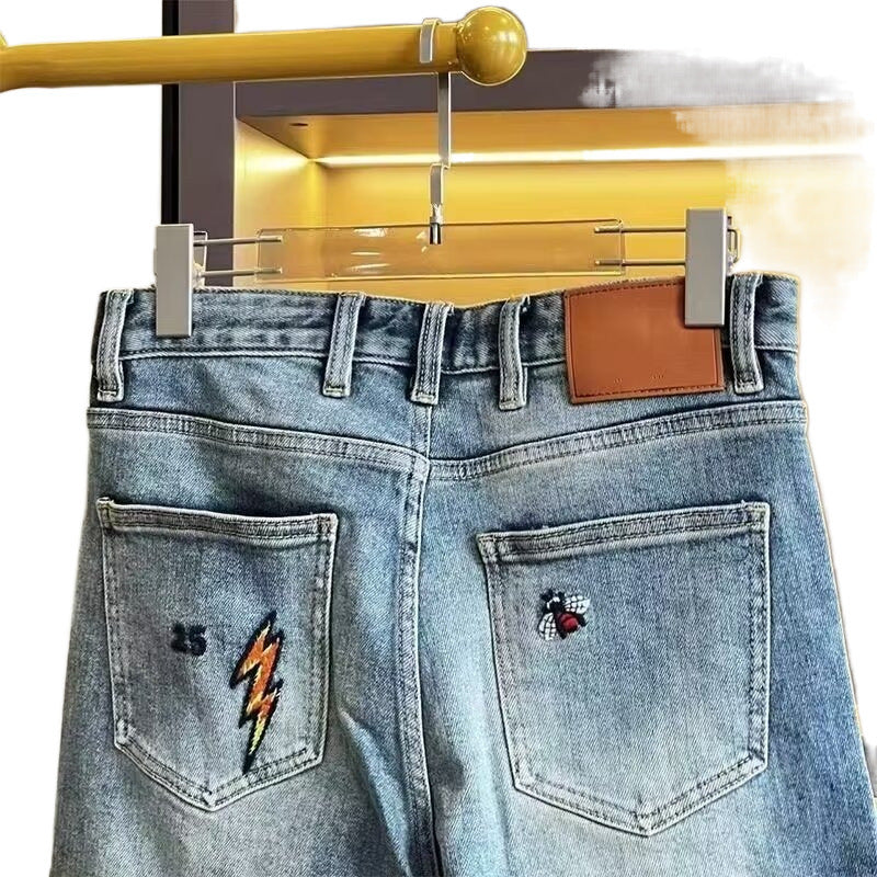 Damen lässige Jeans mit kreativem Stickdesign Drune