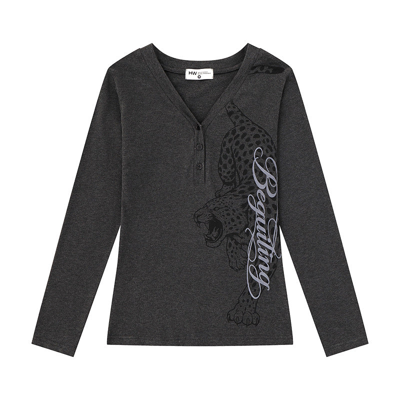 Damen Langarm-Henleyshirt mit V-Ausschnitt und großflächigem Panther-Print Drune