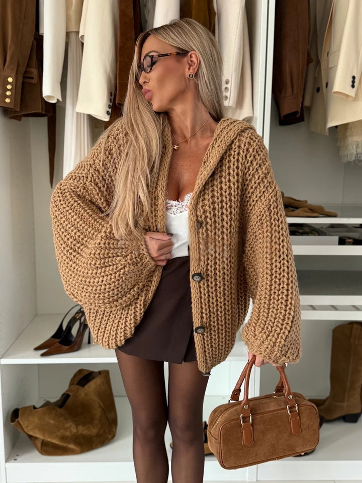 Damen Großer Strickcardigan mit Kapuze und Knopfverschluss Drune