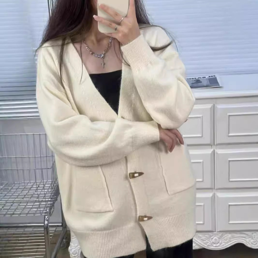 Damen gemütlicher Knitwear Cardigan mit großen Taschen und hochwertigen Knopfdetails Drune