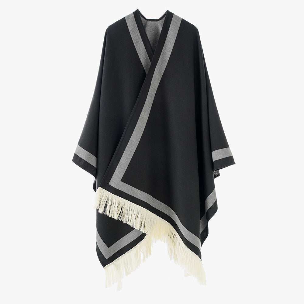 Damen Gefütterter Oversize‑Capeponcho im Kimono‑Schnitt mit Kontrastbordüre und Fransensaum Drune