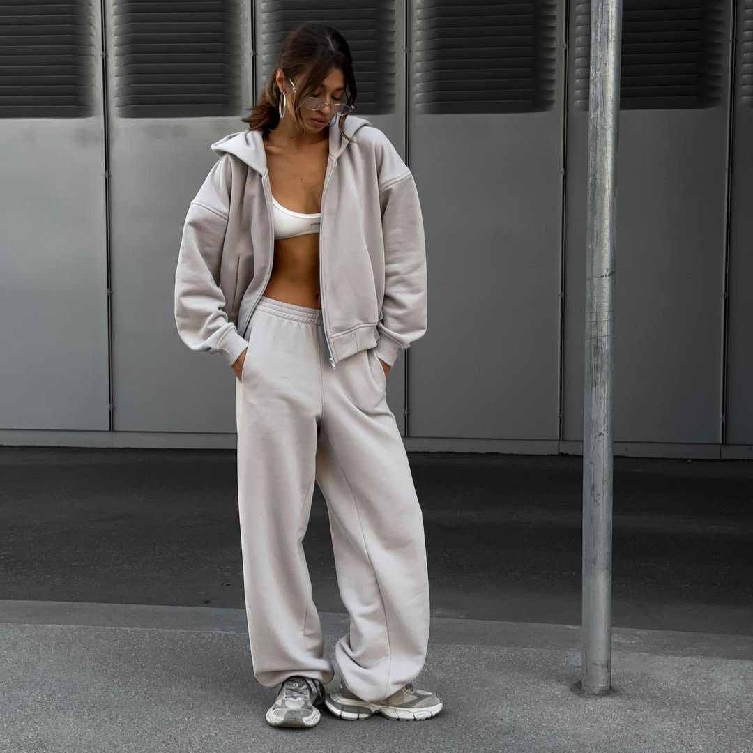 Damen extraweites Relaxed-Fleece-Set mit überlanger Kapuzenzipjacke und fließender Hose mit hohem Bund Drune