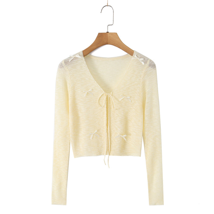 Damen Cropped-Feinstrick-Cardigan mit V-Ausschnitt, Bindeband und Zierschleifen Drune