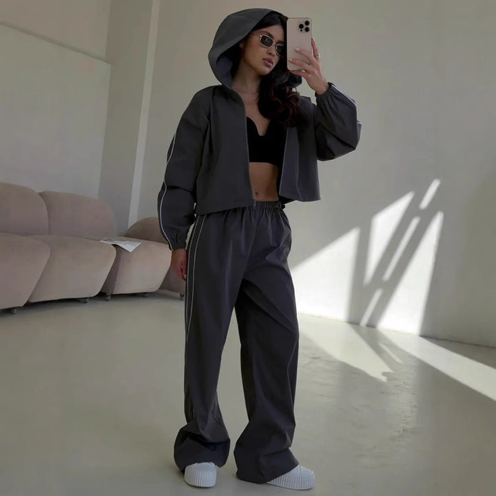 Damen sportliche Lifestyle-Jacke und Hose Kombination Drune