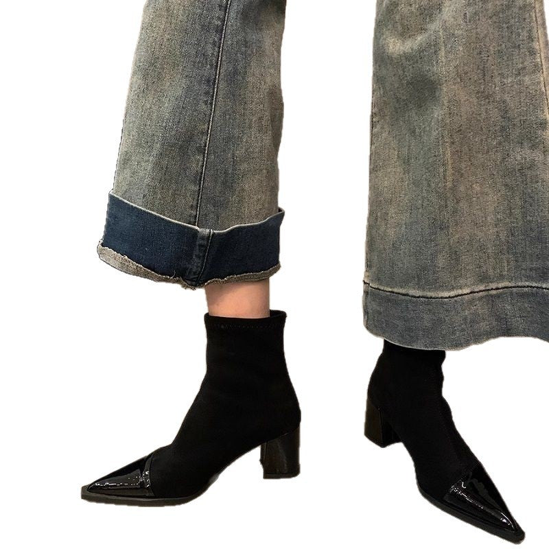 Damen Spitz zulaufende Stiefelette mit Wildlederschaft, patentierter Zehenkappe und sculpted Blockabsatz Drune