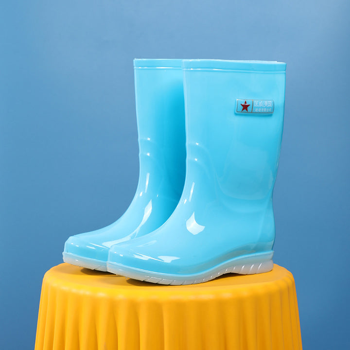 Damen Mittelhohe wasserdichte Gummistiefelette mit glänzender PVC‑Optik und rutschfester Sohle Drune
