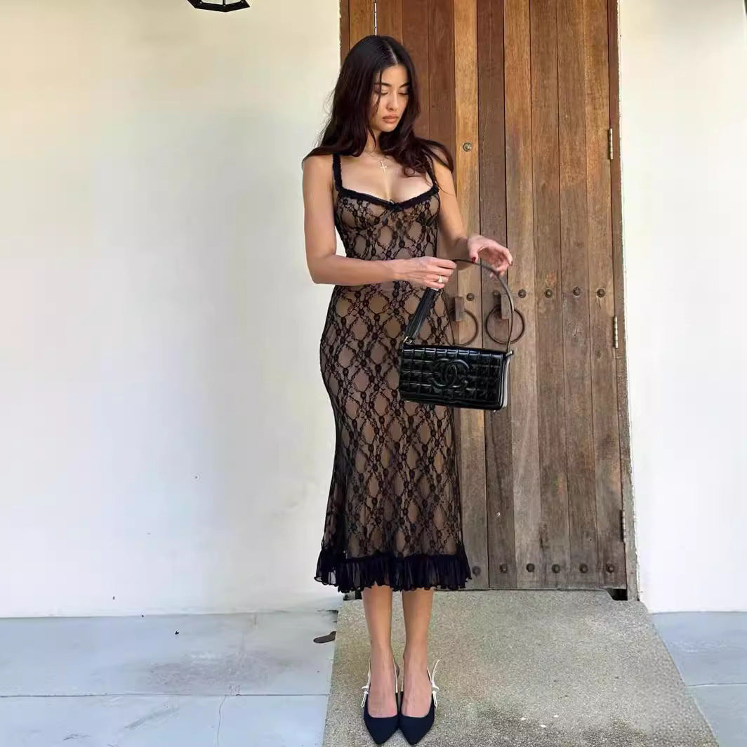 Damen Spitzen-Nachtkleid mit Rüschen und dekorativen Trägern Drune