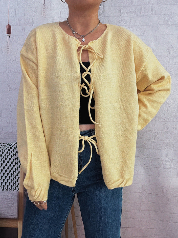 Damen Strickjacke mit dekorativem Schnürdesign und weitem Schnitt Drune