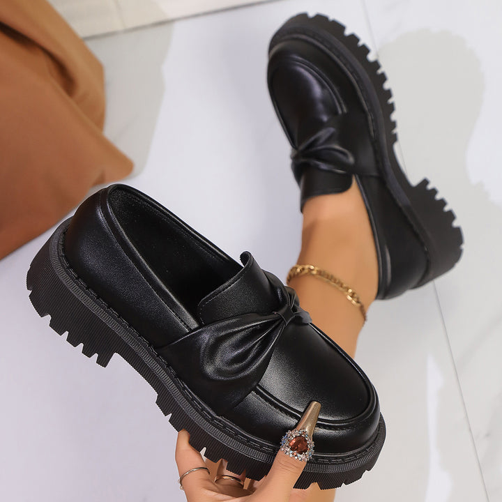 Damen Klobige Plateau‑Loafer mit grober Profilsohle und gepolstertem Schaft Drune