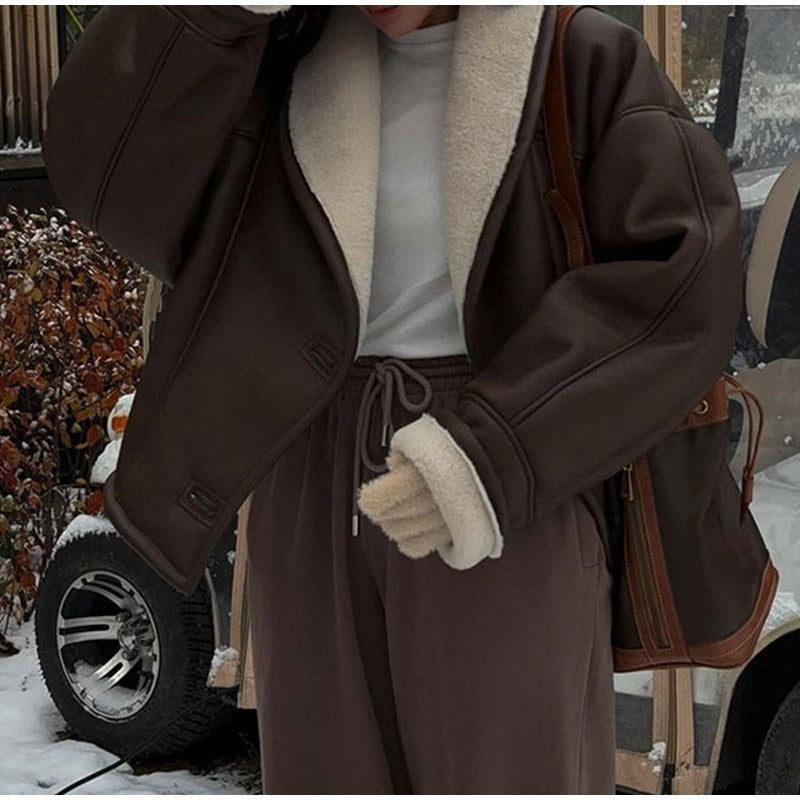 Damen modische Kunstlederjacke mit weich gefüttertem Kragen Drune
