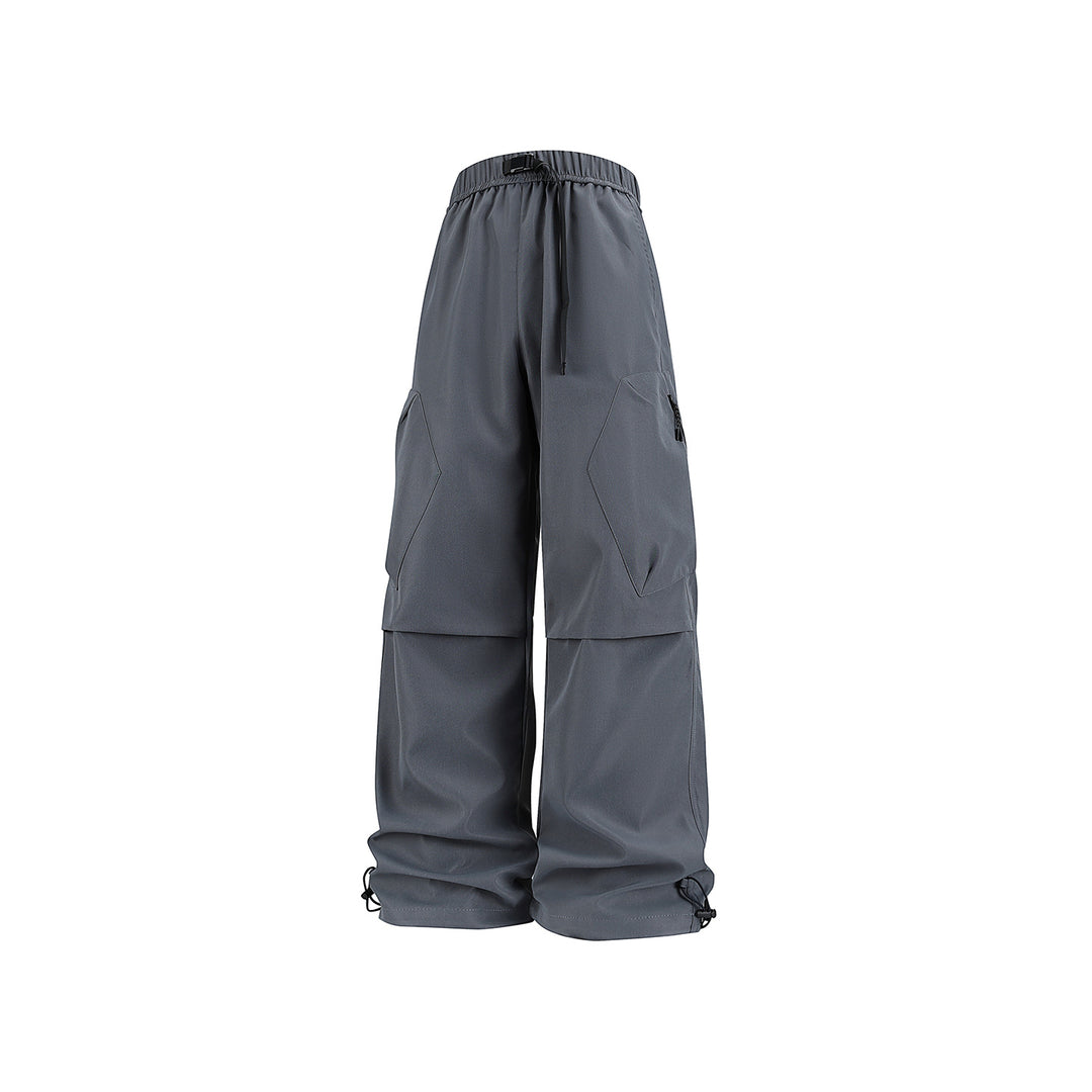 Herren Weite Cargo‑Hose im Baggy‑Stil mit Tunnelzugbund, großen Klapptaschen und verstellbaren Beinabschlüssen Drune