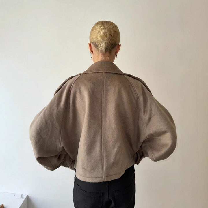 Damen modische Wolljacke mit hohem Kragen und Knopfdetails Drune