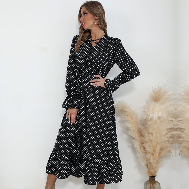 Damen Maxikleid mit Polka-Dot‑Print, geraffter Taille, Schleifenkragen und Volant-Saum Drune