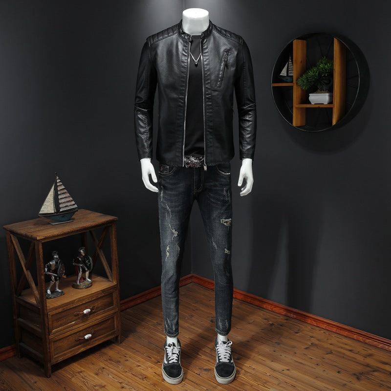 Herren Kunstleder-Bikerjacke mit Stehkragen, Schultersteppung und Brust-Reißverschlusstasche Drune