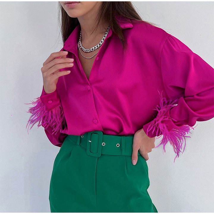 Damen Bluse mit bunten Federn und elegantem Schnitt Drune
