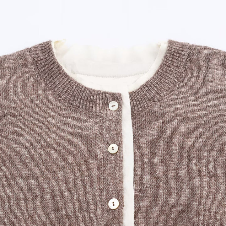 Damen lässige Strickjacke mit Rundhalsausschnitt und Knopfdetails Drune