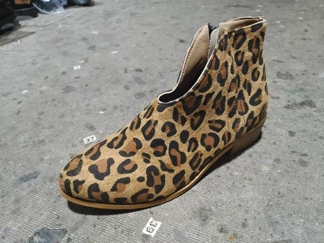 Damen nan knöchelhohe Stiefelette mit V-Ausschnitt, weichem Obermaterial und leichtem Holzblockabsatz Drune