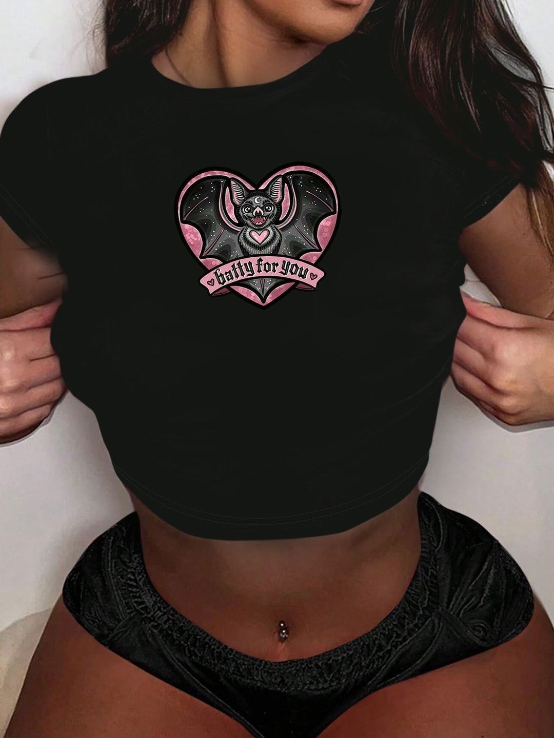 Damen Crop-T-Shirt mit künstlerischem Lippenmotiv und kreativem Druck Drune