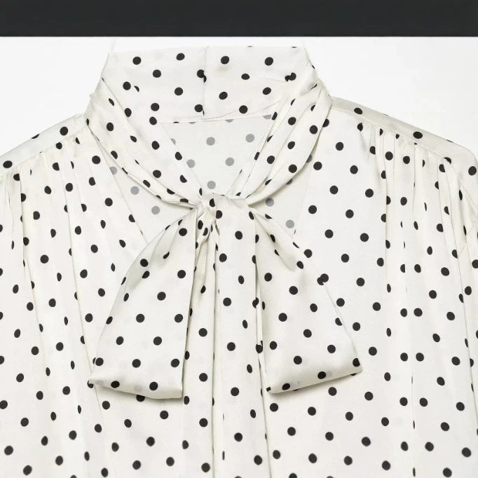 Damen Seidenoptik‑Bluse mit Schleifenkragen und Volantmanschetten Drune