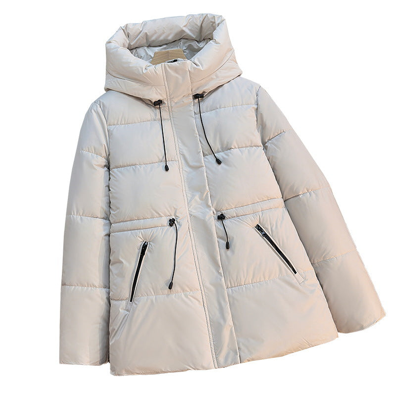 Damen nan kurze wattierte Kapuzenjacke mit hohem Stehkragen, Kordelzug und diagonalem Reißverschlusstaschen-Design Drune