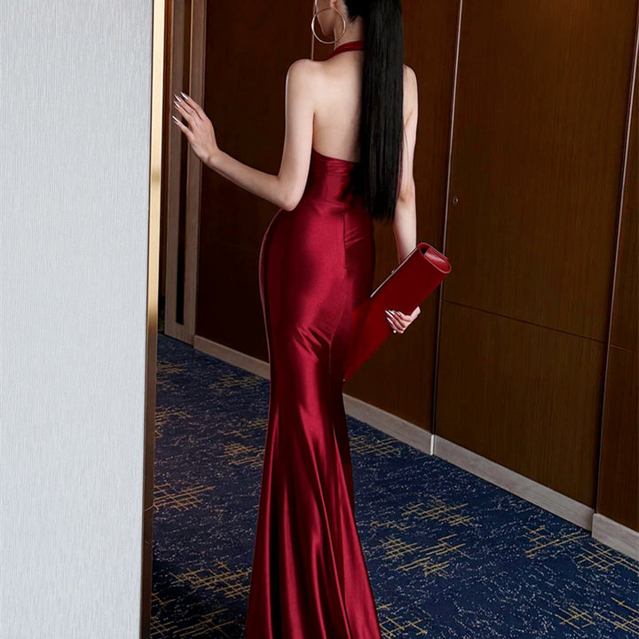 Damen Maxi Kleid mit eleganter Halterneck-Detaillierung und fließendem Schnitt Drune