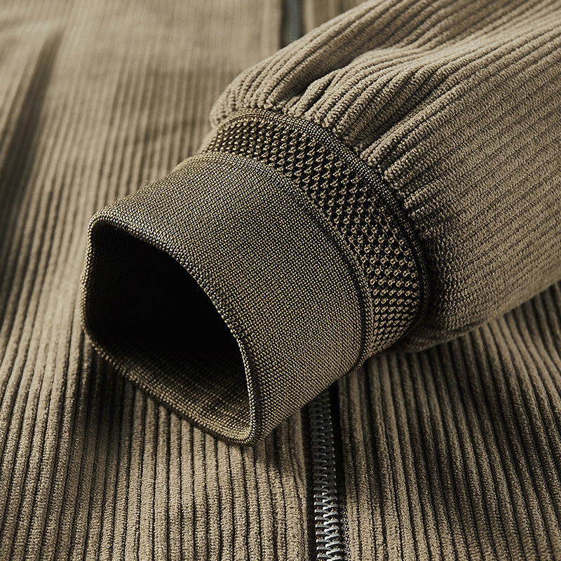 Herren Leichter Cordblouson mit wattiertem Innenfutter, Rippbündchen und Logo-Patch Drune