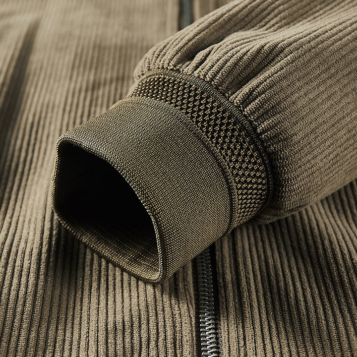 Herren Leichter Cordblouson mit wattiertem Innenfutter, Rippbündchen und Logo-Patch Drune