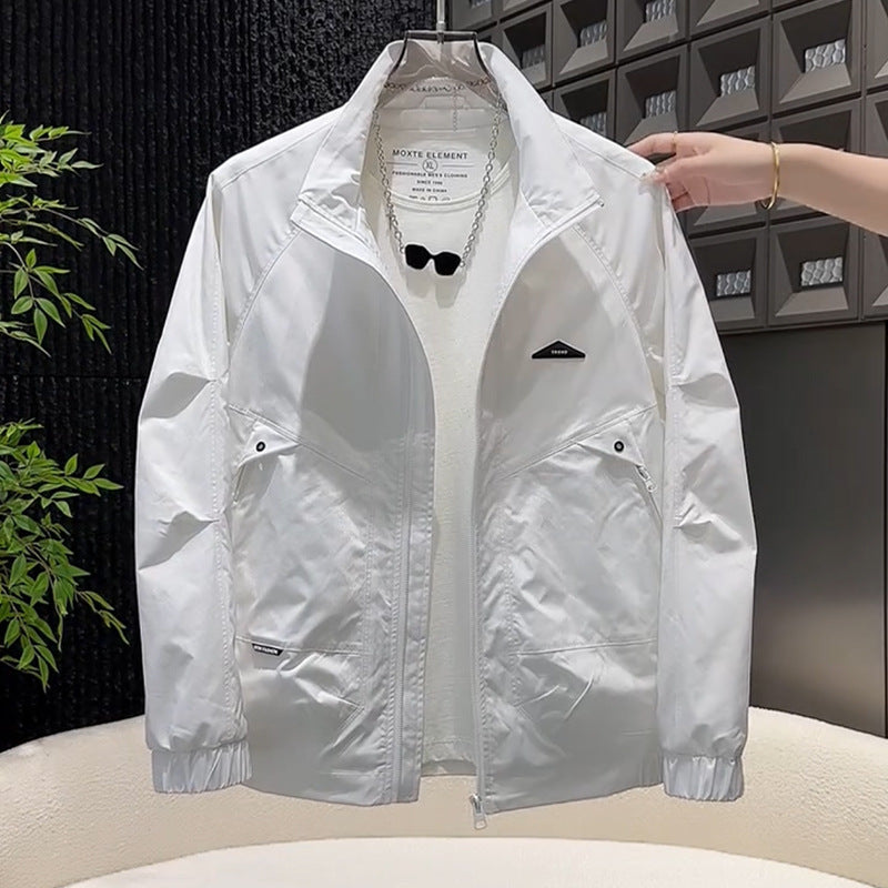 Herren Leichte Windjacke mit praktischem Stauraum Drune