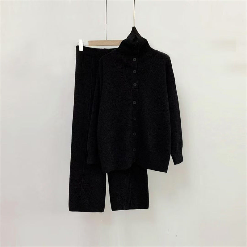 Damen Strickensemble mit hohem Kragen und knöpfbarem Design Drune