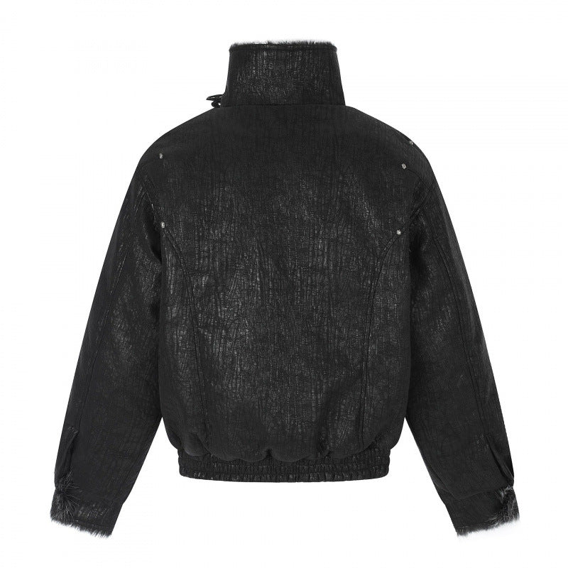 Herren Kurze Biker-inspirierte Kunstleder-Bomberjacke mit Nieten, doppeltem Schnallenkragen und Teddyfutter Drune