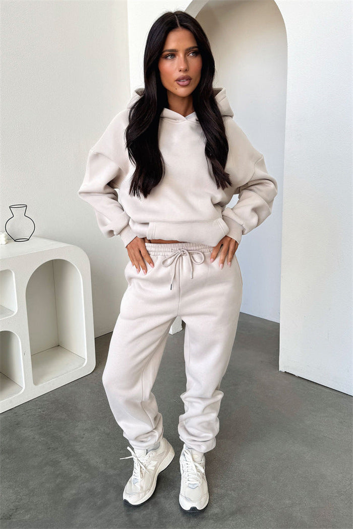 Damen Loungewear-Set mit oversized Kapuzenpullover und hochgeschnittener Kordelzug-Jogginghose aus Baumwollmischung Drune