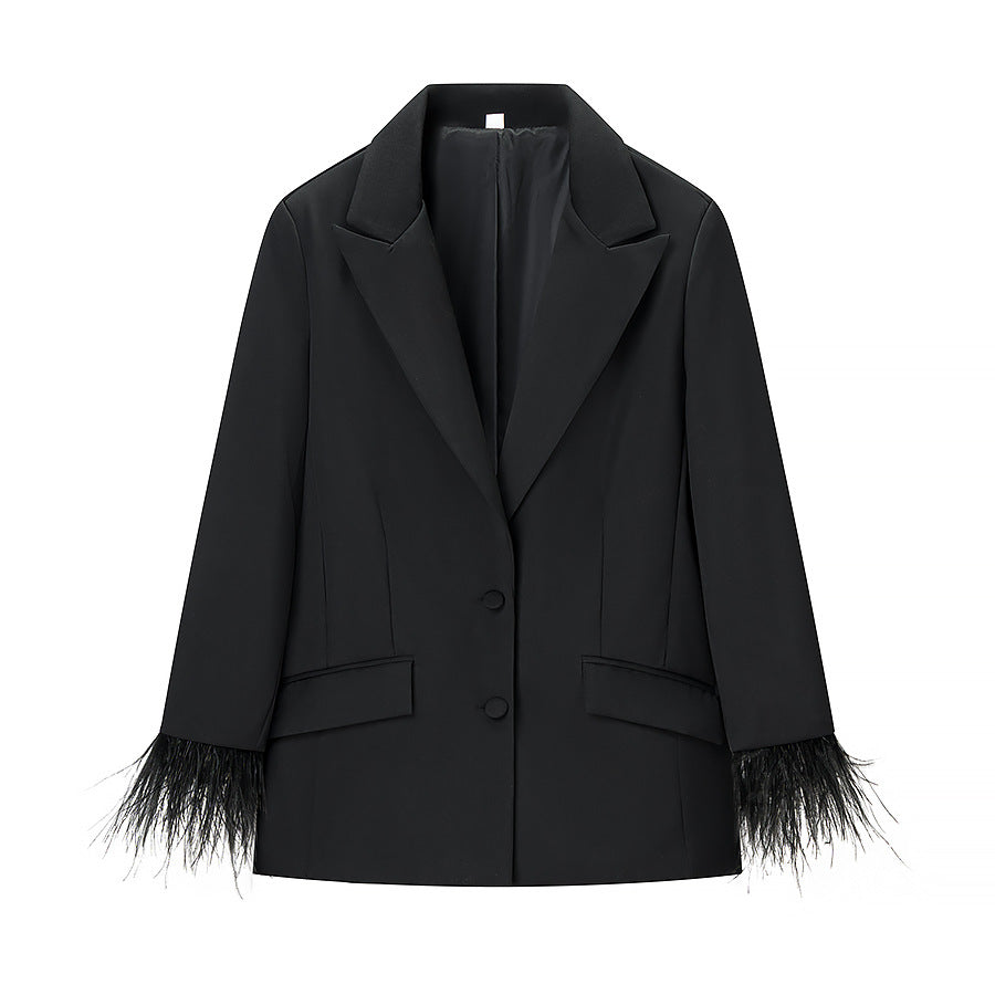 Damen Schicker taillierter Blazer-Hosenanzug mit Federbesatz an Manschetten Drune