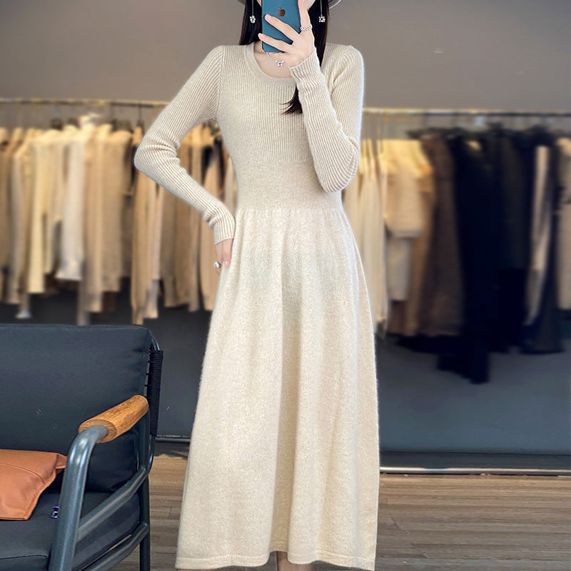 Damen Langärmeliges Midikleid aus Feinstrick mit taillierter A‑Linien‑Silhouette Drune