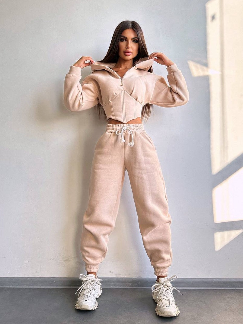 Damen Crop-Kapuzenjacke mit Korsagennaht und High-Waist Jogginghose Drune