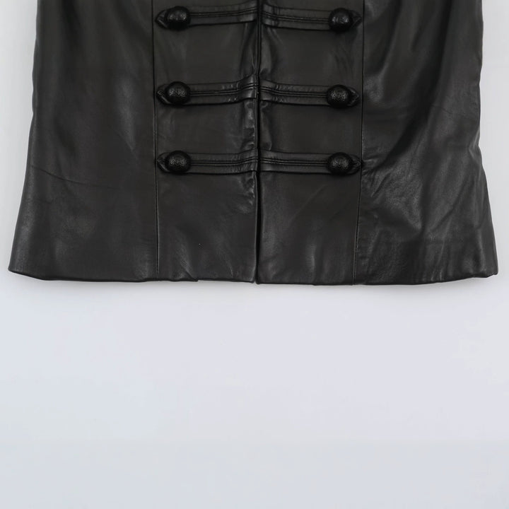 Damen Kurze Lederoptik‑Jacke im Military‑Look mit Stehkragen und Zierknopfleiste Drune